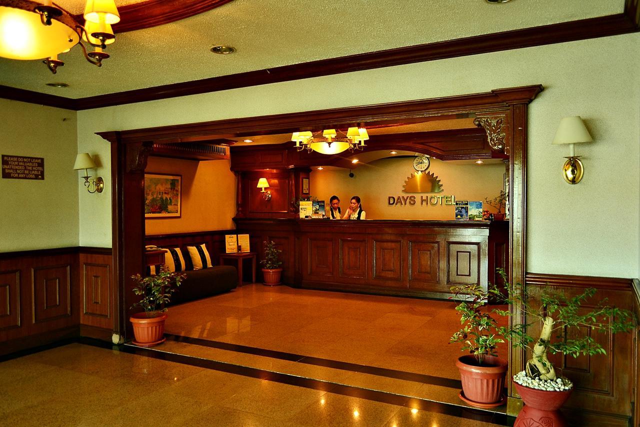 Days Hotel By Wyndham Batangas Esterno foto